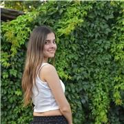 Insegnante di pianoforte impartisce lezioni per bambini che vogliono iniziare a suonare o chiunque volesse approcciarsi allo strumento. Per maggiori info potete contattarmi sulla mail, WhatsApp o con una chiamata